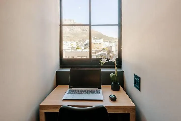 Upmarket East City Apartment W Views Cape Town