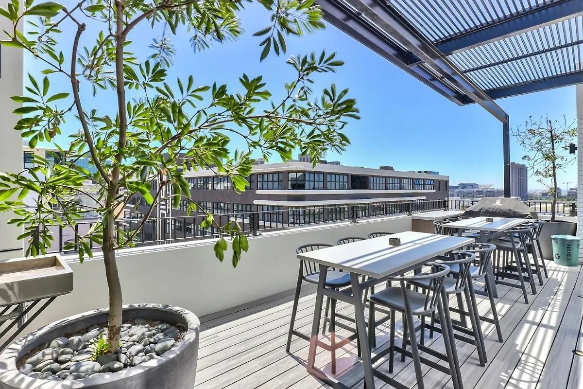 Upmarket East City Apartment W Views Cape Town